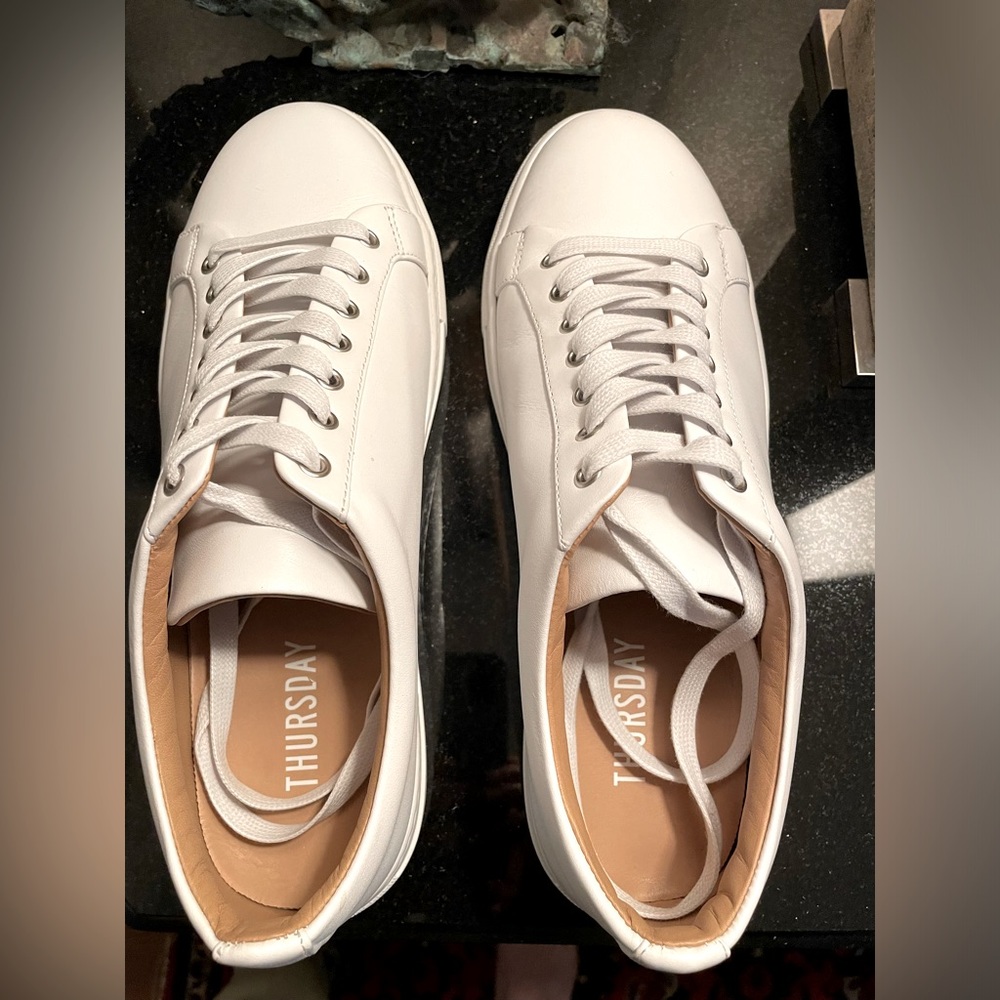 Men’s White low top sneakers, brand new, not worn out of the house